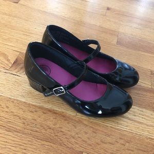 ⭐️ 5/$25! ⭐️  EUC Girls’ Mary Janes